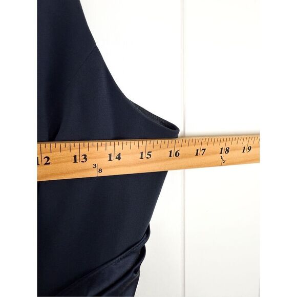 Cinq à Sept Clemence Neck Detail Gown In Navy Size 4 Silk Blend $795 - Picture 4 of 13